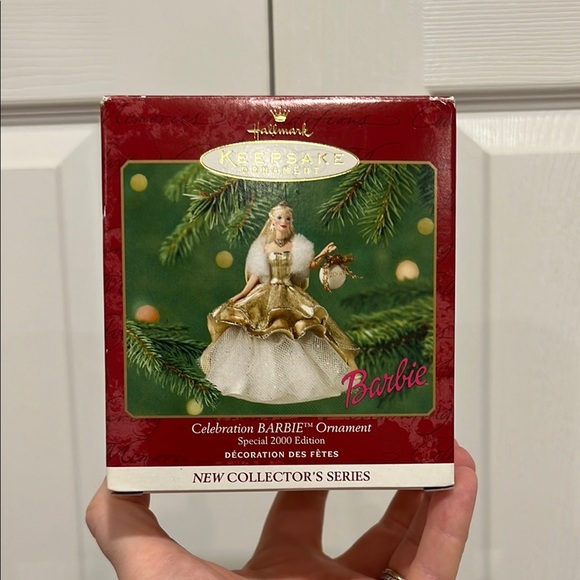 2000 Hallmark Celebration BARBIE Ornament - Picture 1 of 5